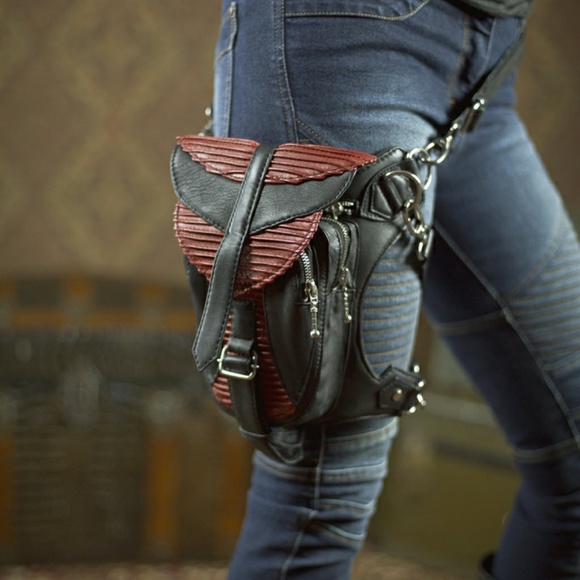 Ayyawear vegan strappy gunslinger bag - Picture 1 of 2