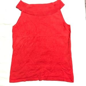 Sleeveless top with boat neck