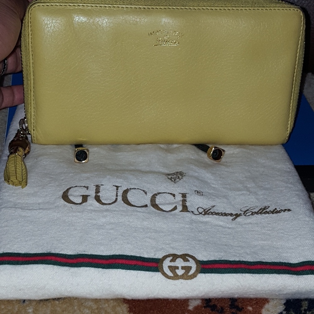 🚫Sold🚫Authentic Gucci  Bamboo Long Wallet 👜