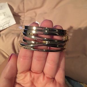 Gold thick bracelet