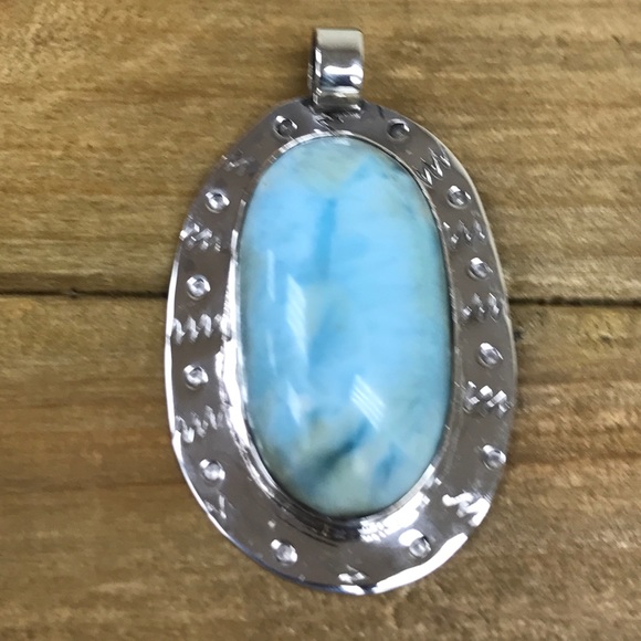 Pendant - Picture 2 of 7