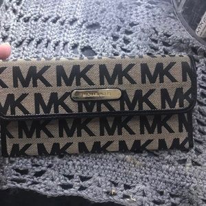 Michael kors wallet Michael kors wallet