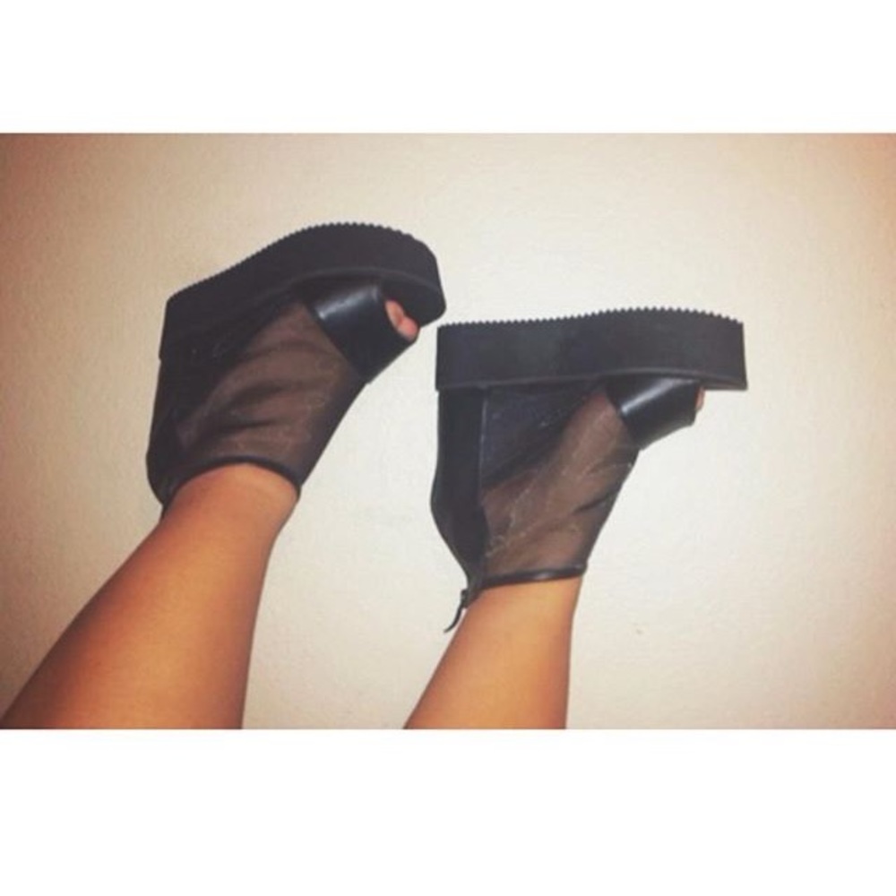 Mesh black platform wedges