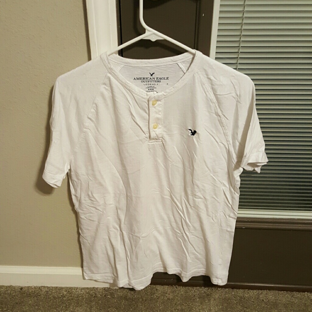 American Eagle Tshirt