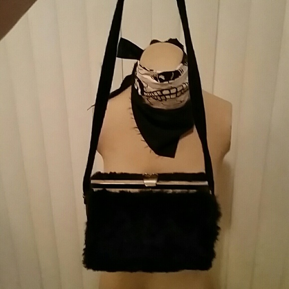 Furry Purse - Picture 2 of 4