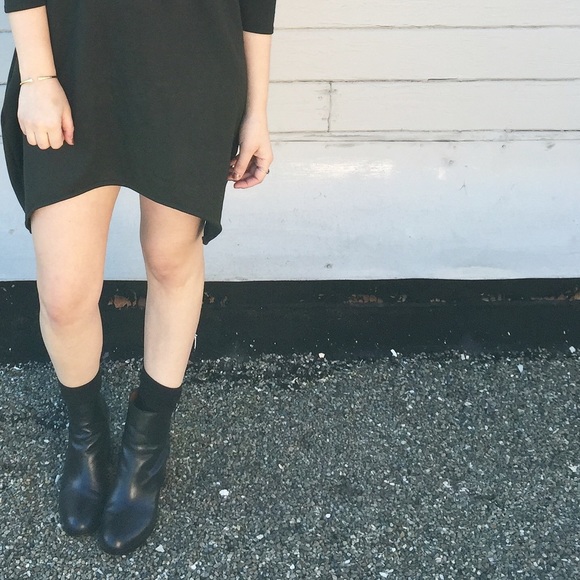 GAP Shoes - 90s inspired boots from gap