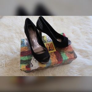 Falchi suede pump