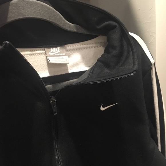 Nike sport Jacket - Picture 2 of 2