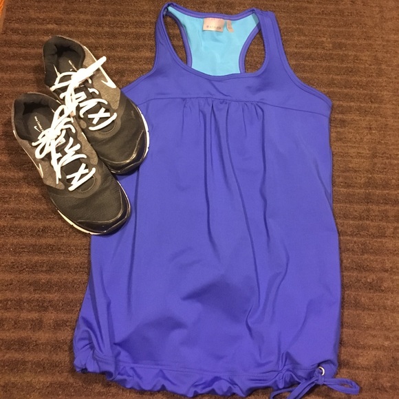 Athleta Tops - Athleta Work out racer back Tank
