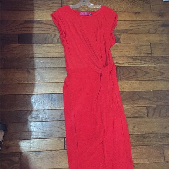 Red dress - Picture 2 of 4