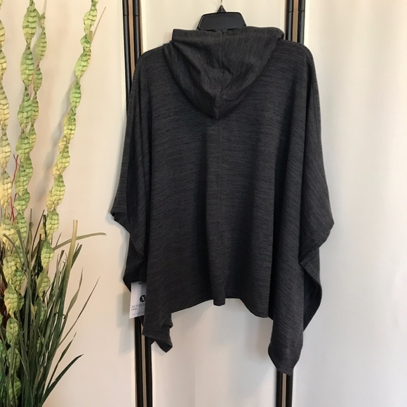 XERSION STUDIO SWEATER JERSEY PONCHO LARGE - Picture 3 of 3