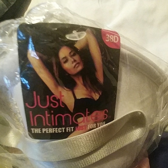 Bra - Picture 2 of 4