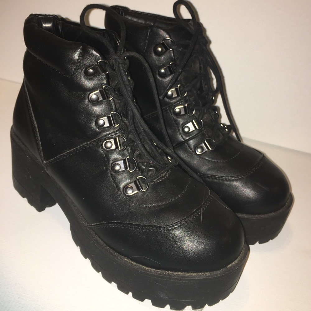 Black Boots - River Island