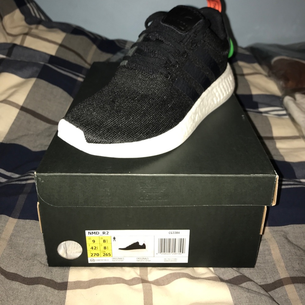 Adidas NMD R2