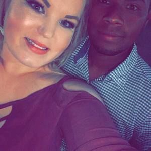 Meet your Posher, Hallie