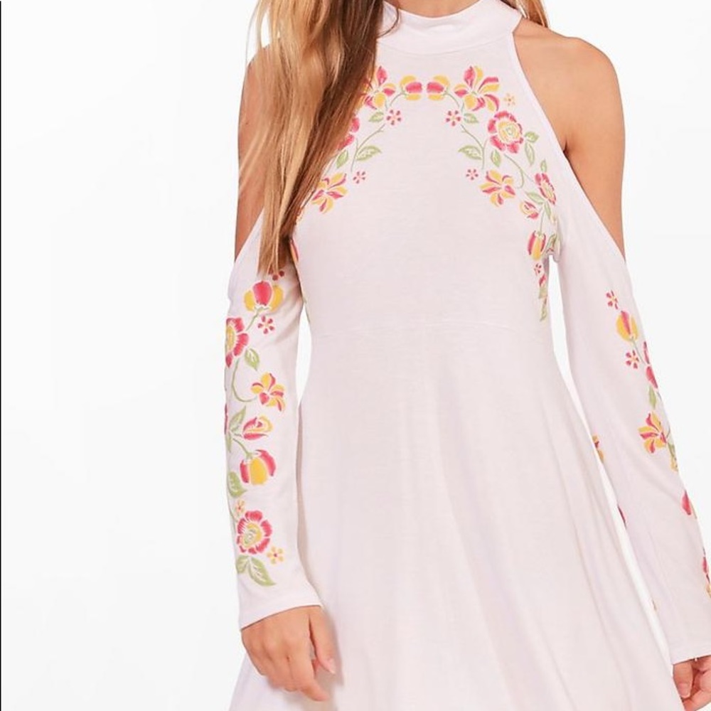 Open shoulder printed floral smock skater dress