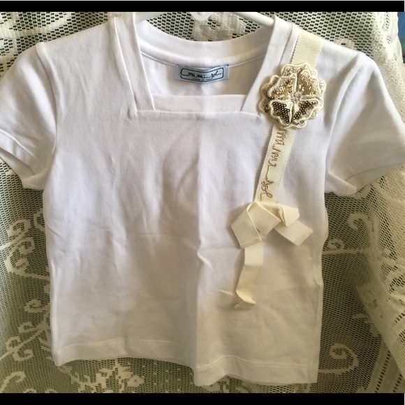 Mi mi sol top with sequin flower appliqués. - Picture 4 of 7