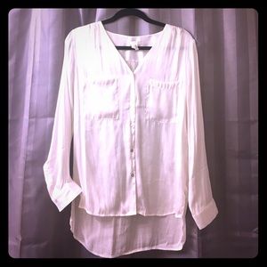 Off white H&M silk-like dress shirt Off white H&M silk-like dress shirt