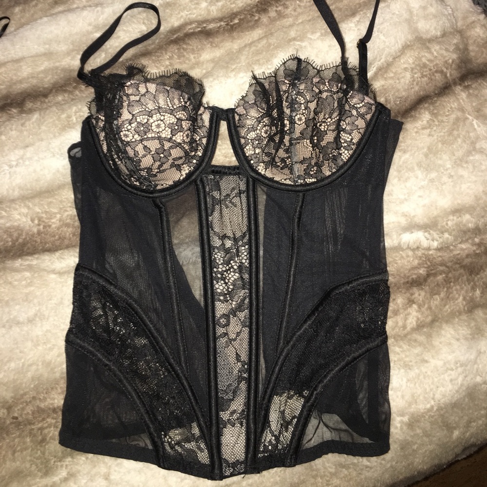 Super sexy Victoria secret corset never worn