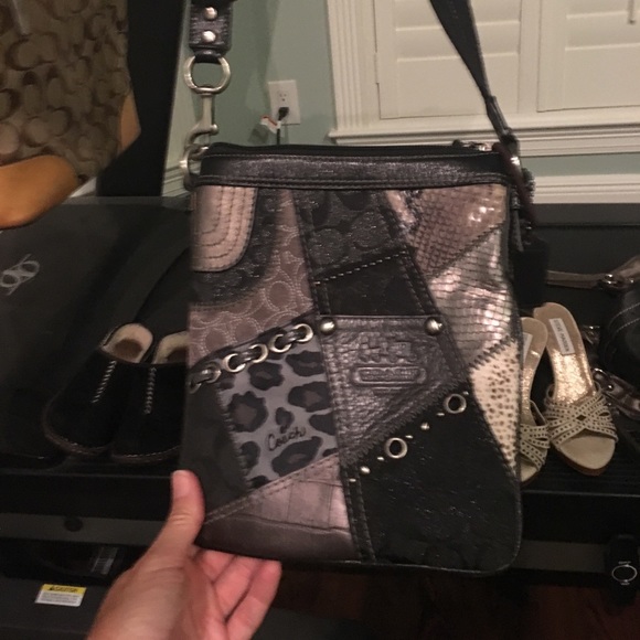 Coach purse - Picture 2 of 2