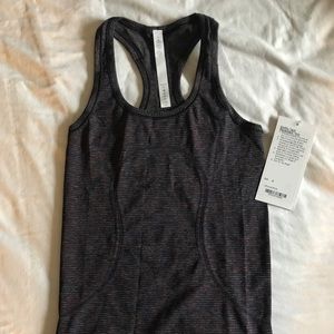2017 SeaWheeze Lululemon Swiftly Racerback - Sz 4