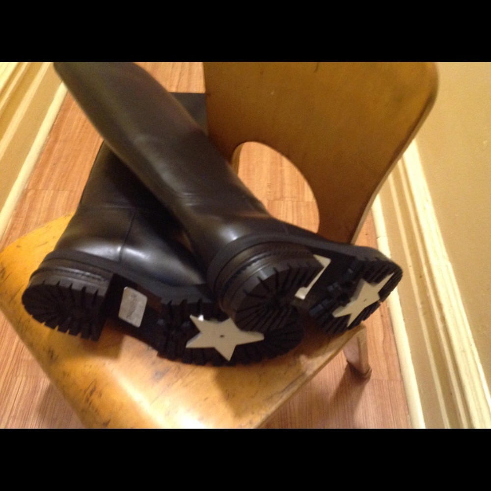 Cristian Dior riding boot