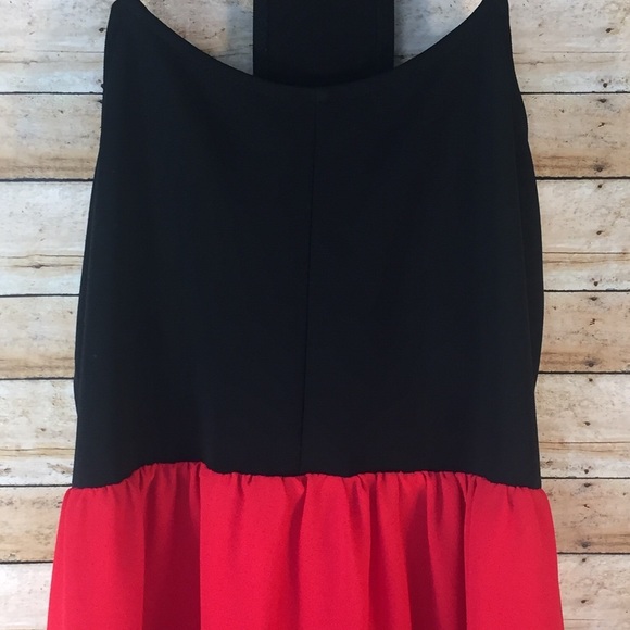 Red and black dress - Picture 3 of 7