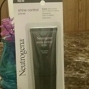Neutrogena shine control primer