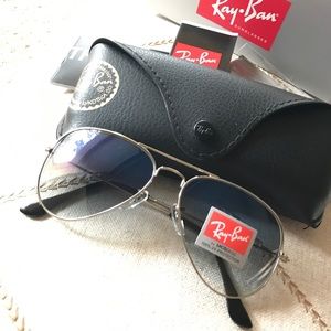 Blue gradient rayban aviator sunglasses size 58 Blue gradient rayban aviator sunglasses size 58