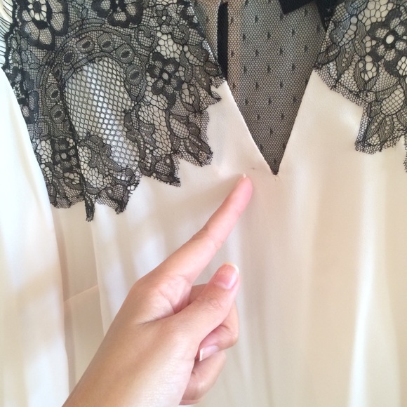 Cute blouse - Picture 4 of 4