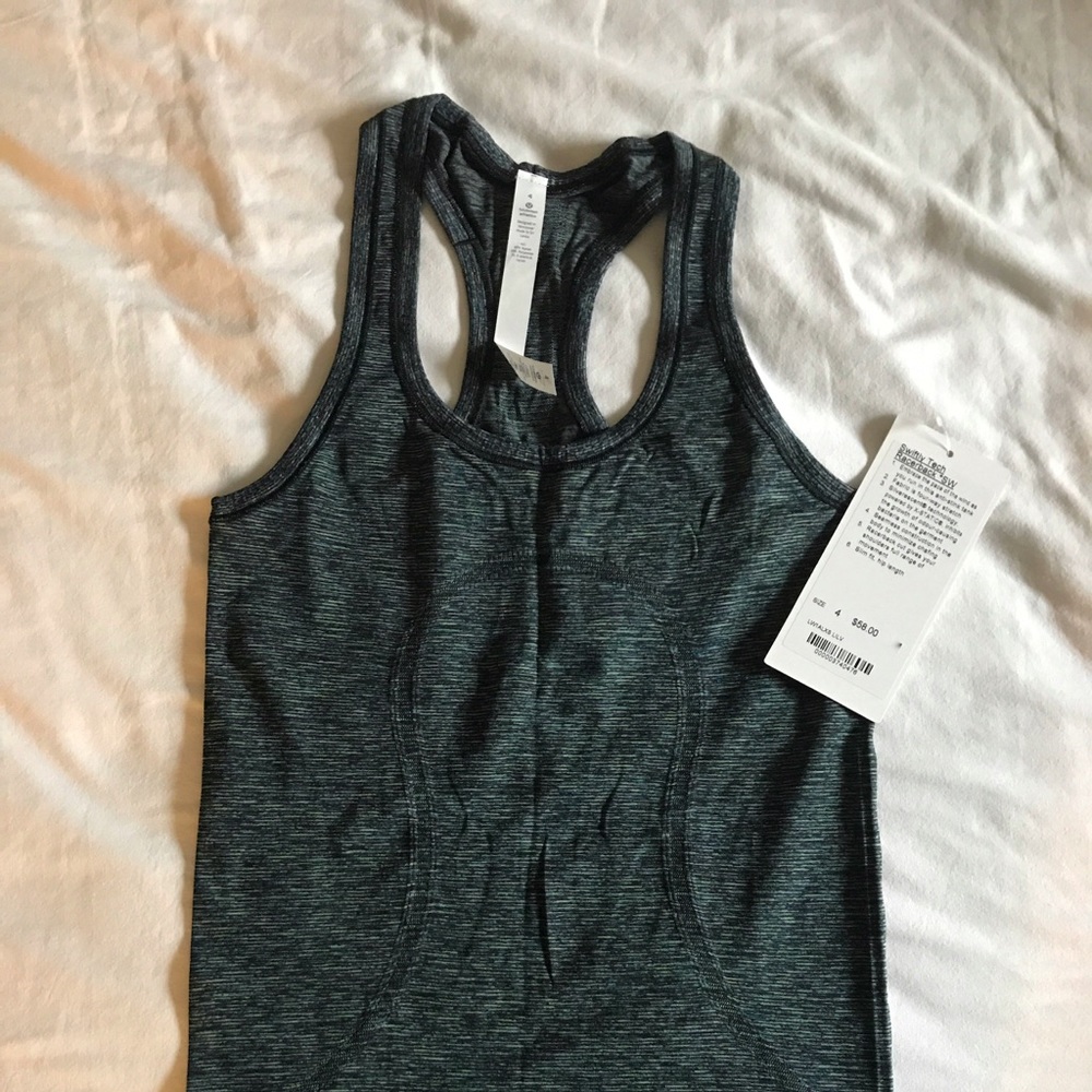 2017 SeaWheeze Lululemon Swiftly Racerback - Sz 4