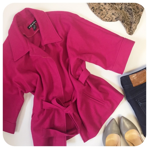 Revue Jackets & Blazers - {{ Révue }} Bright Pink Wool Crop Swing Cape Coat
