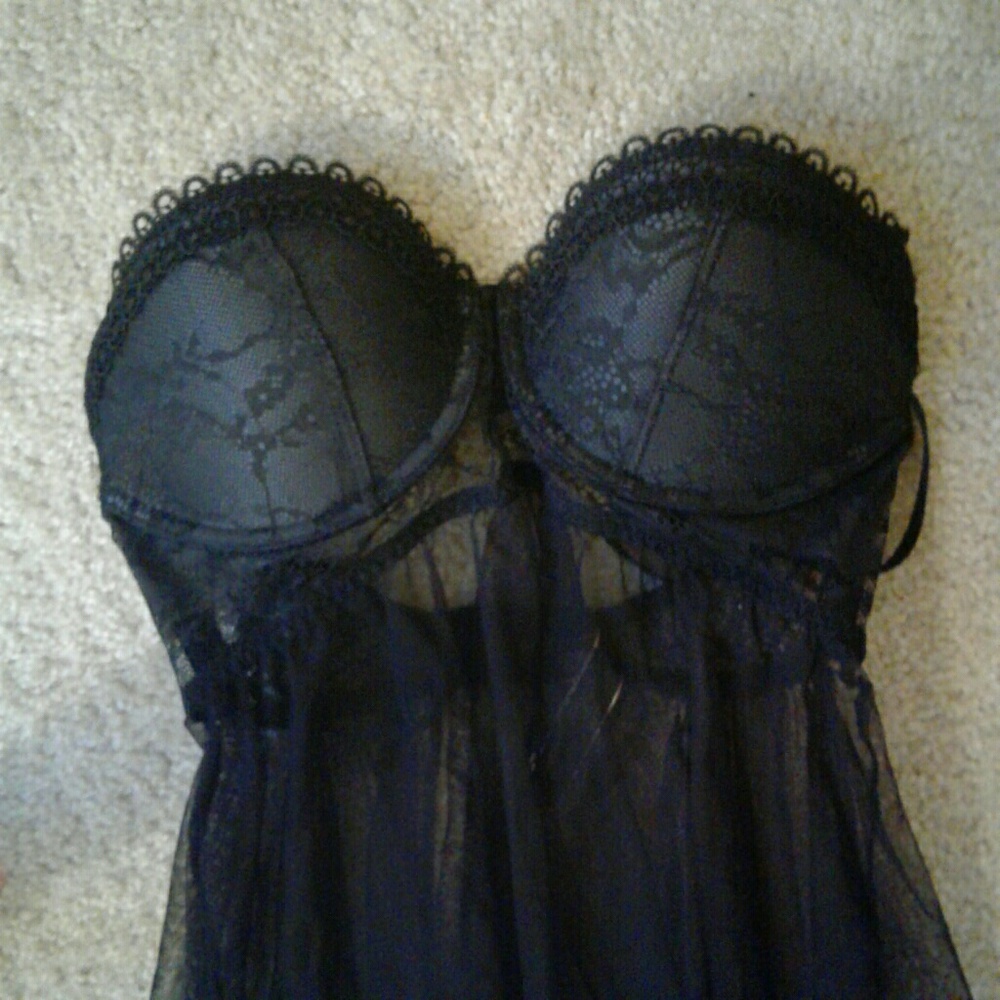 Victoria Secret 36C Lingerie