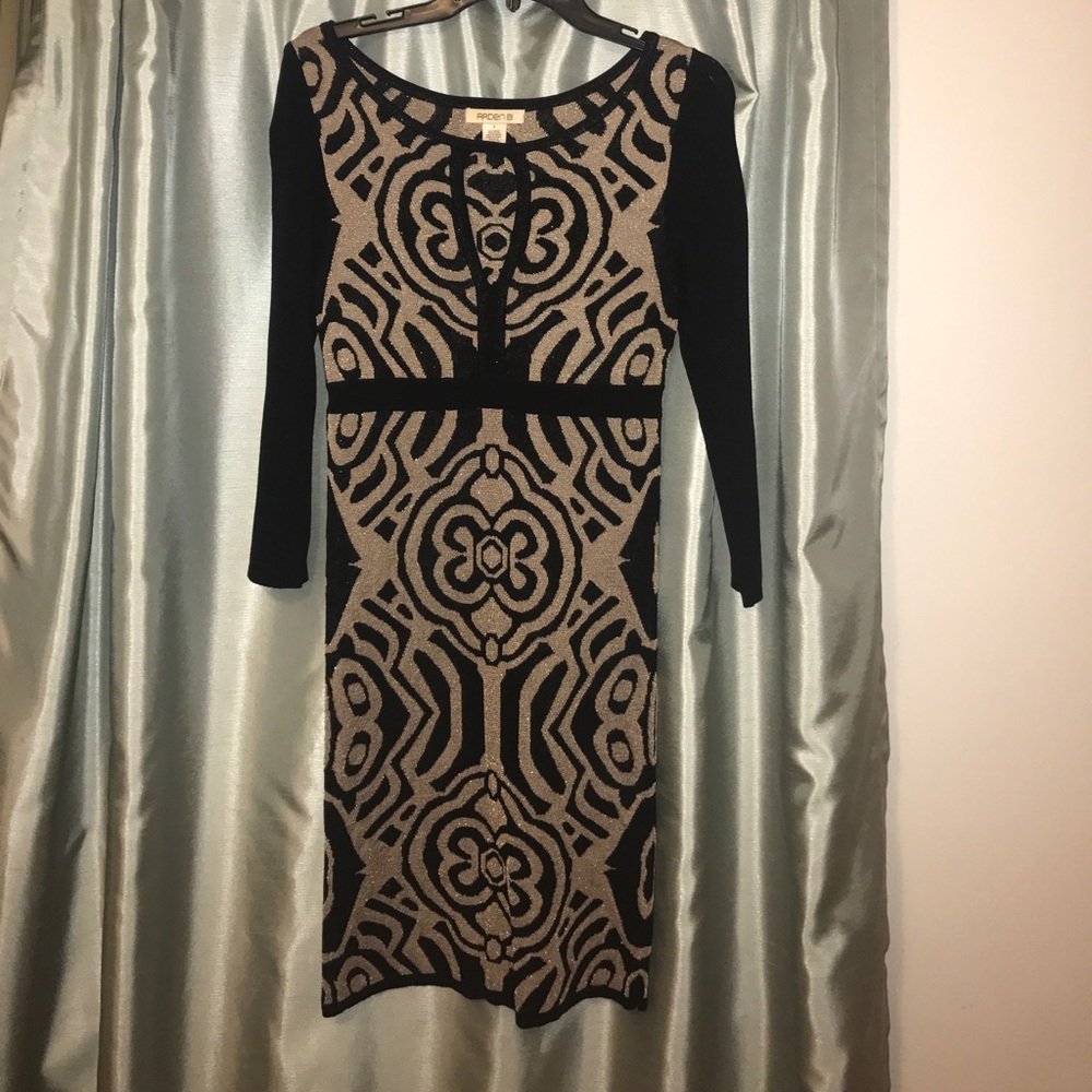 Gold and Black 👗👗👗👗👗.