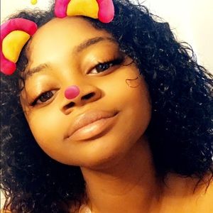 Meet your Posher, Mischa