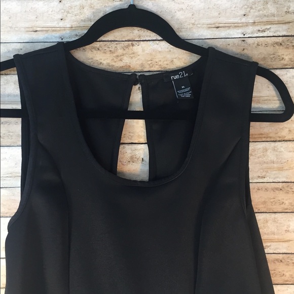 Black and Cream dress with lace embroidered - Picture 4 of 5