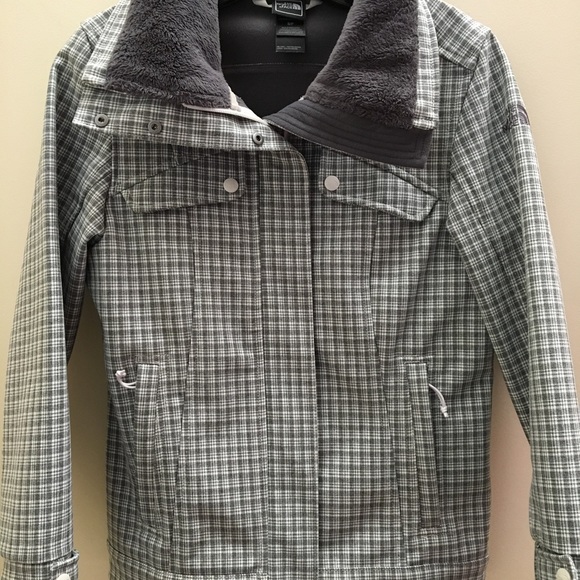☔️NORTH FACE RAIN JACKET GRAY PLAID☔️ - Picture 2 of 8