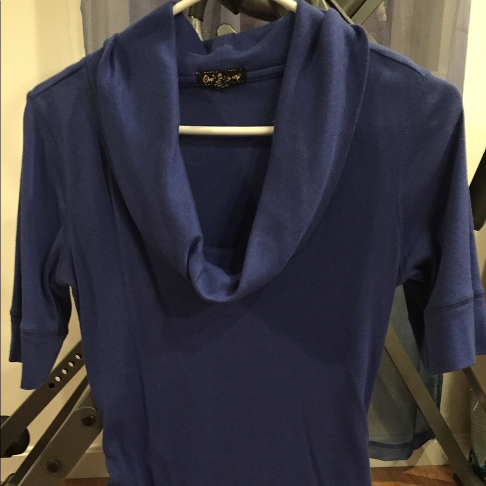 Cute blue maternity shirt