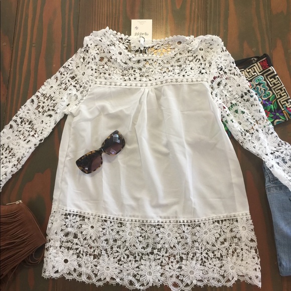 White lace chiffon blouse - Picture 2 of 5