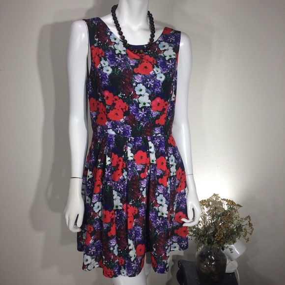 Floral Forever 21 Dress - Picture 2 of 4