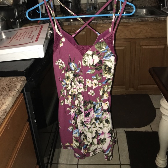 Romper medium but I'm a small and it fits me great - Picture 2 of 4