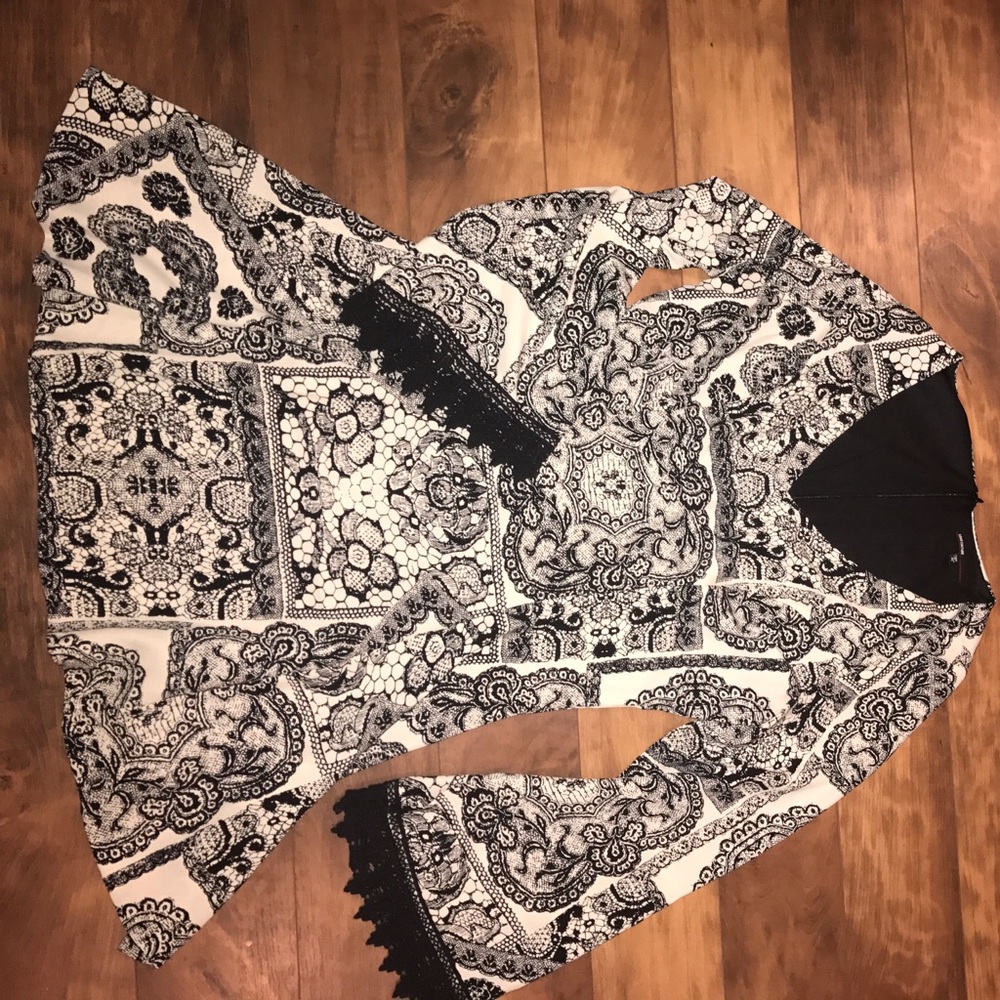 Lace pattern dress
