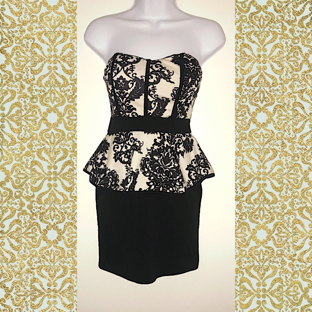 MOVING SALE!✨🙌🏼 Pretty Peplum dress