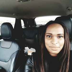 Meet your Posher, Dana