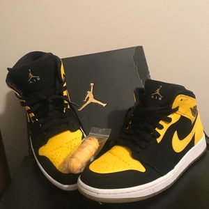 Aj 1