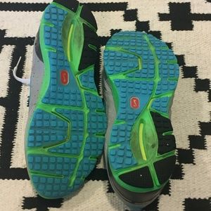 Nike Shoes - Nike Fitsole green and blue tennis shoes Nike Shoes - Nike Fitsole green and blue tennis shoes