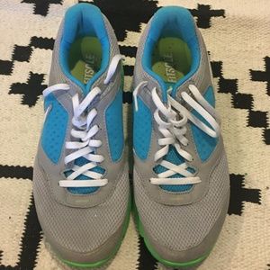 Nike Shoes - Nike Fitsole green and blue tennis shoes Nike Shoes - Nike Fitsole green and blue tennis shoes