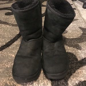Black UGG Short boot
