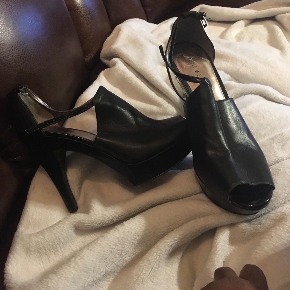 Nine West Platform