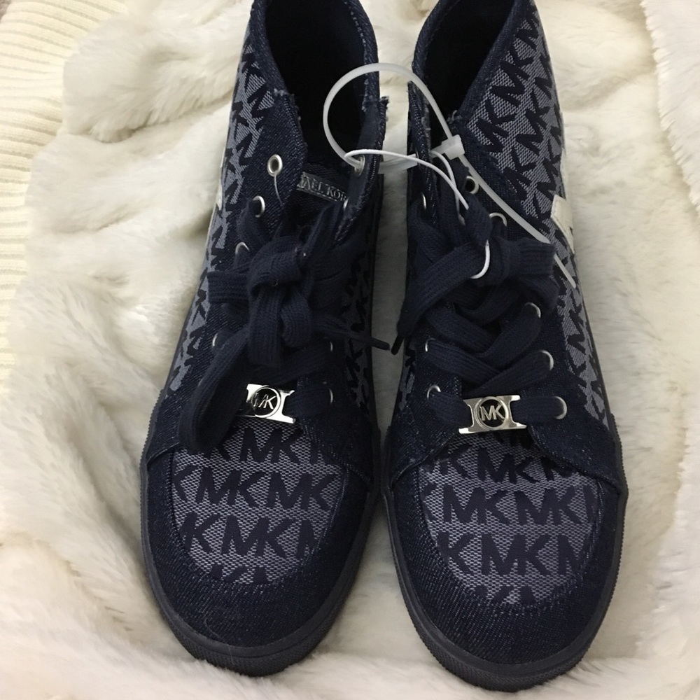 Michael Kors blue logo sneakers Girls size 3